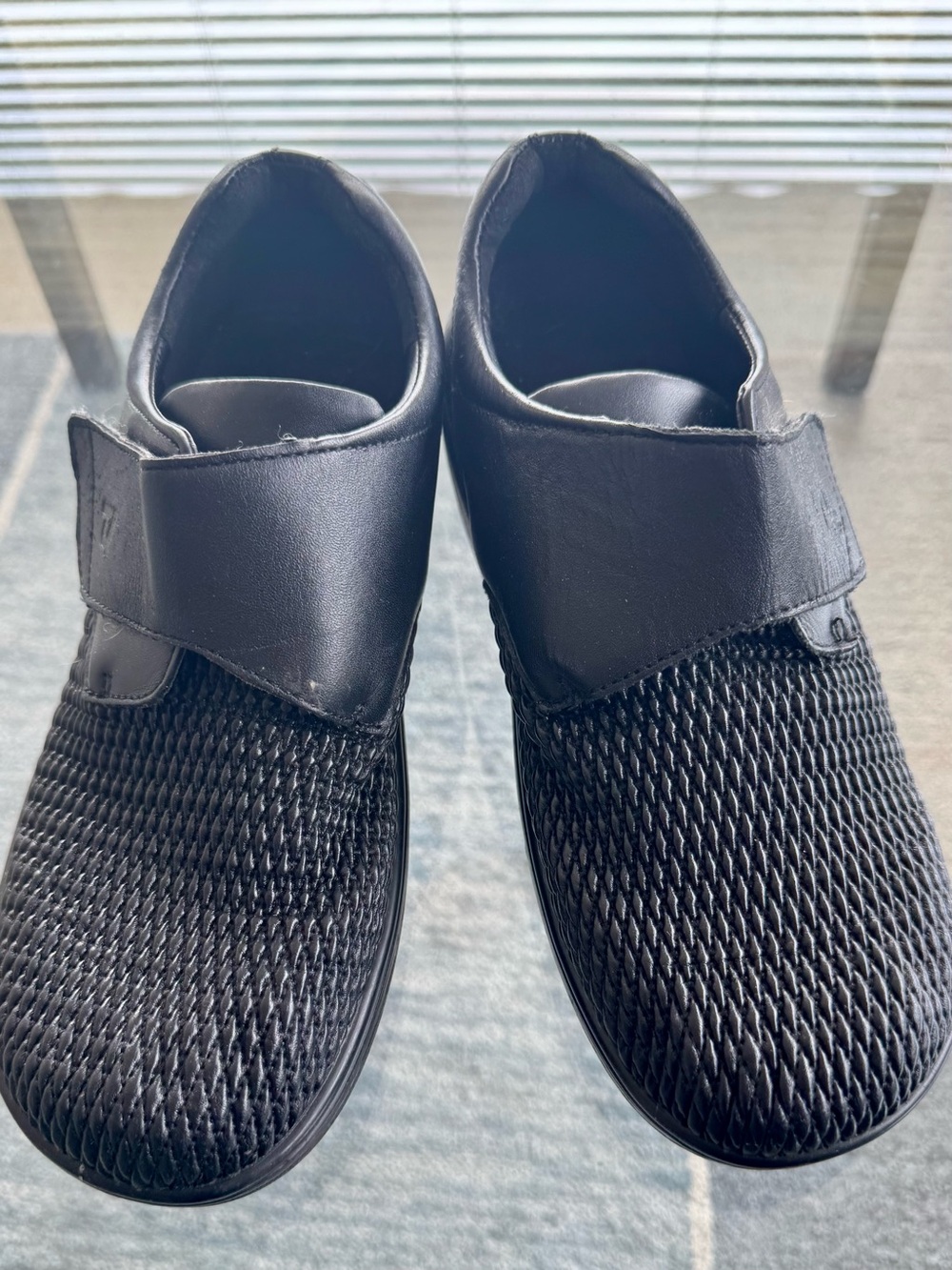 Propet women’s  Black Slip-On Comfort Shoes - Mesh Upper